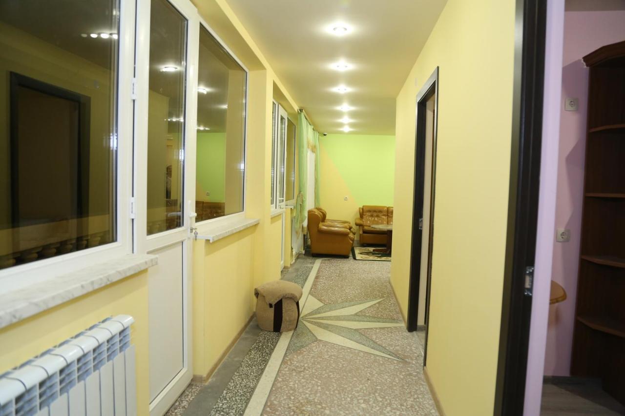 Arsego Hostel Vanadzor Exterior photo