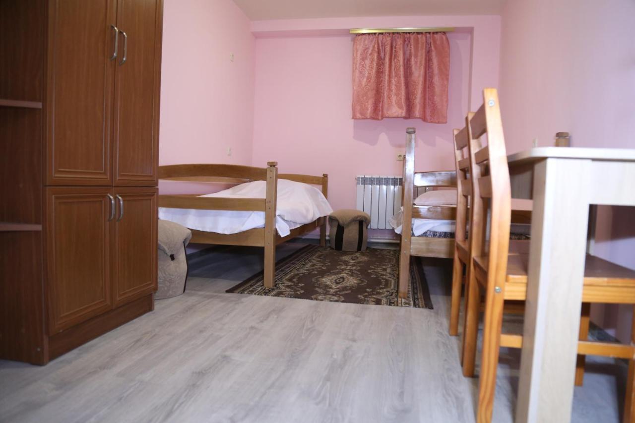 Arsego Hostel Vanadzor Exterior photo
